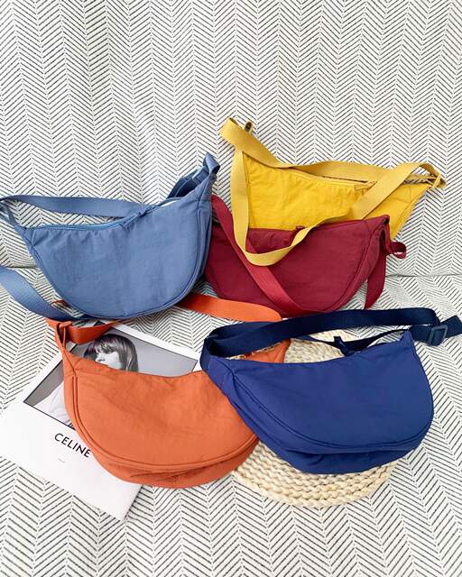 U Family's Same Cross-Border 2025 Summer Crossbody Bag Women's Trendy Dumpling Bag Nylon Lightweight Small Shoulder Bag Versatile Shoulder Bag detail 1
