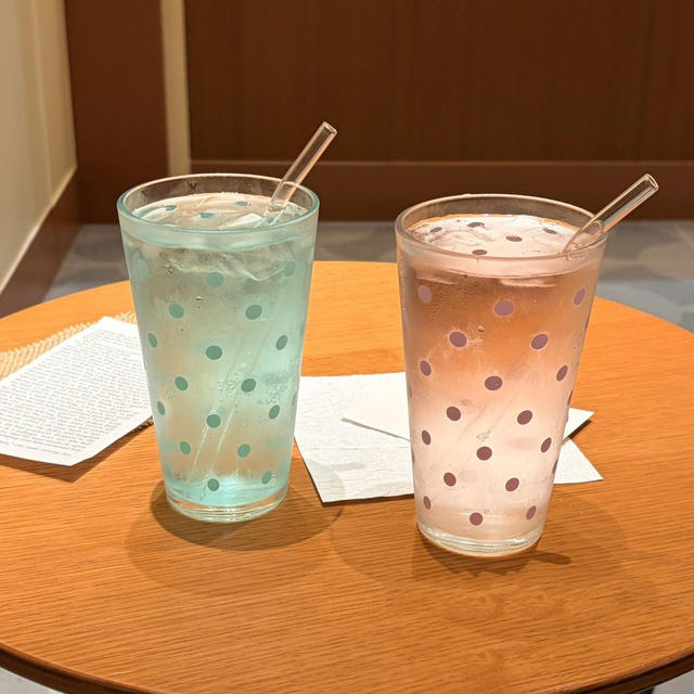 Free Shipping Polka Dot Water Cup with Straw Lid Ins Style Cartoon Kitten Glass Cup Coffee Cold Drink Cup Gift Cup detail 7