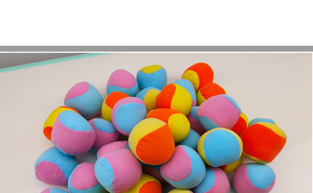 Sticky Ball Throwing Cloth Sticky Target Ball Kidsren's Physical Soft Ball Small Toy Outdoor Small Ball Kindergarten Body Smart Soft Cloth Ball detail 6