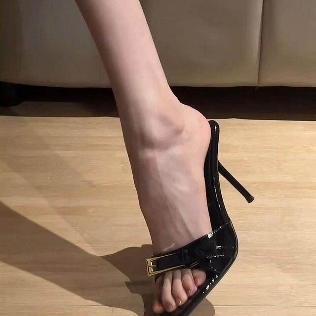 Fashion Summer New Style Open-Toe Square-Toe Black Patent Leather One-Strap Buckle Thin-Heeled High-Heeled Sandals for Women detail 7