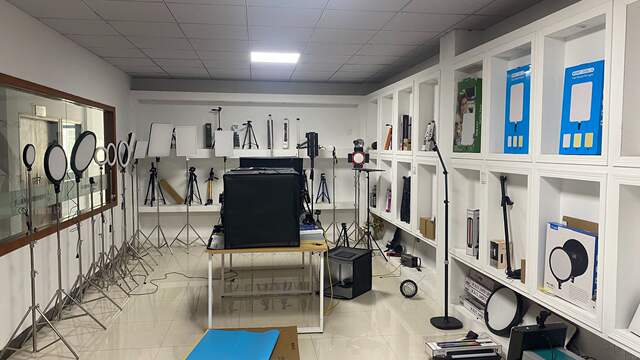 Live Broadcast Fill Light, Anchor's Special Photography Light, Live Broadcast Room Spherical Soft Light, Indoor Studio Lighting Equipment detail 4