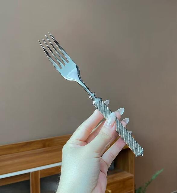 304 Stainless Steel Knife, Fork, Spoon, Serrated Steak Knife Cutlery Four-Piece Set High-End Restaurant Western Cutlery Wholesale Western Style detail 4