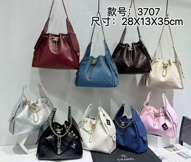 Cross-Border Wholesale 25C Hippie Hobo Genuine Leather Quilted Chain Bag Drawstring Bucket Bag Underarm 25Bag Single Shoulder Women's Bag detail 5