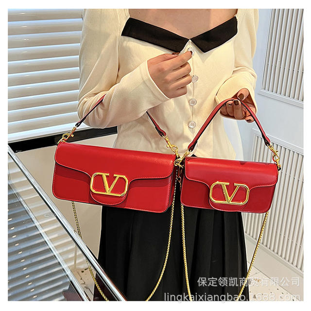2026 New Women's Fashion Chain Bag, Solid Color Small Square Bag, Wholesale Handbag, Casual Versatile Shoulder Crossbody Bag detail 12