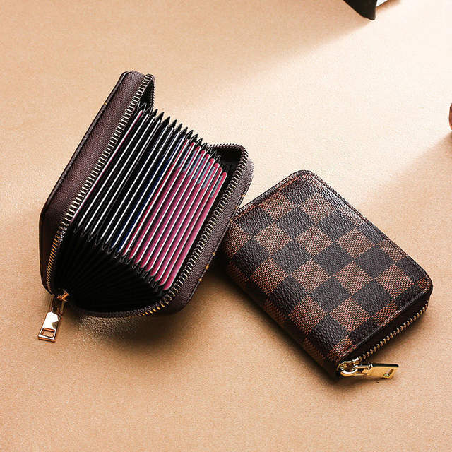 Anti-Degaussing Card Holder for Women, High-End, Large Capacity, Multiple Card Slots, Credit Card, Driver's License, Business Card Holder, Anti-Theft Bank Card Holder detail 2