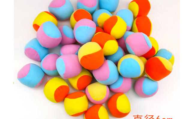 Sticky Ball Throwing Cloth Sticky Target Ball Kidsren's Physical Soft Ball Small Toy Outdoor Small Ball Kindergarten Body Smart Soft Cloth Ball detail 2