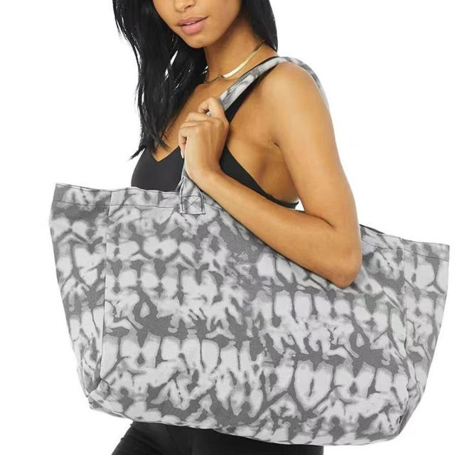 New High-End Tote Bag for Women, Large-Capacity Canvas Shoulder Bag, Commuting Yoga Fitness Handbag, Same Style for Men and Women detail 1