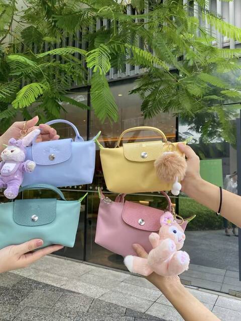 Cross-Border Dragon-Embellished Mini Dumpling Bag, Versatile Commuter Small Bag, Single Shoulder Crossbody Mini Handbag, Mobile Phone Bag, Women's Bag detail 4