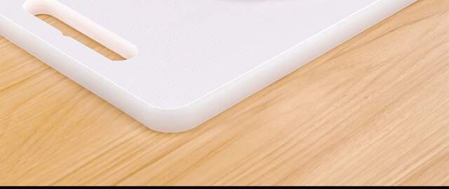 Household Antibacterial and Mildew-Proof Thickeneded Kitchen Plastic Cutting Board Fruit Small Chopping Board Pe Chopping Board Knife Board Sticky Board detail 3