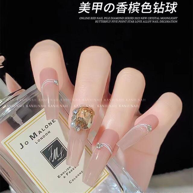 New Sparkling Champagne-Colored Nail Art Accessories with Trendy Transparent Crystal Tilted Heart-Shaped 3D Nail Rhinestones detail 9
