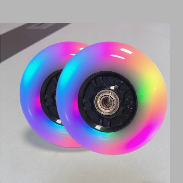 Flash Luminous Pu Wheels Silent 70mm Scooter Speed Skates Skates Twist Car Swing Car 76 Treatment detail 5