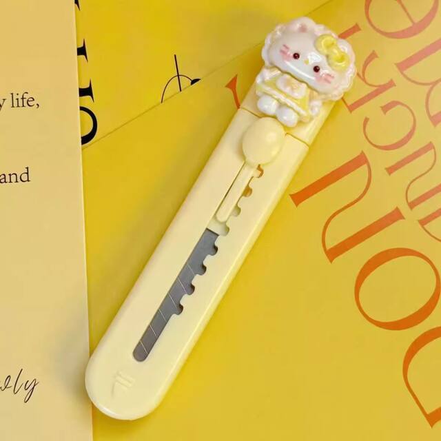 High-value cute kitty art knife hand account cutting paper mini express box opening artifact portable sharp small size detail 9