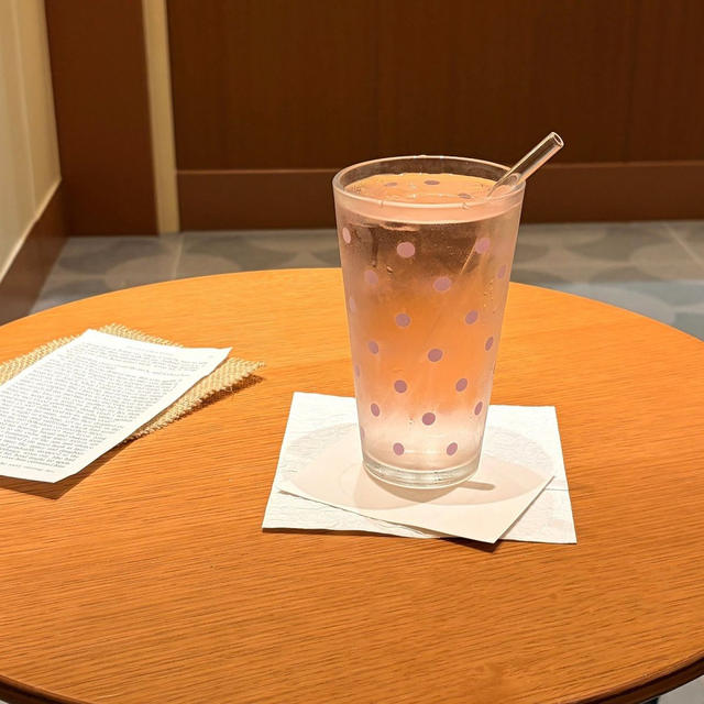 Free Shipping Polka Dot Water Cup with Straw Lid Ins Style Cartoon Kitten Glass Cup Coffee Cold Drink Cup Gift Cup detail 9