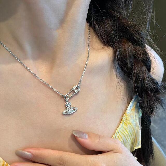 Empress Dowager Boutique Saturn Pin Necklace Girls New Entry Luxury Pape Pendant Niche High-end Clavicle Chain detail 10