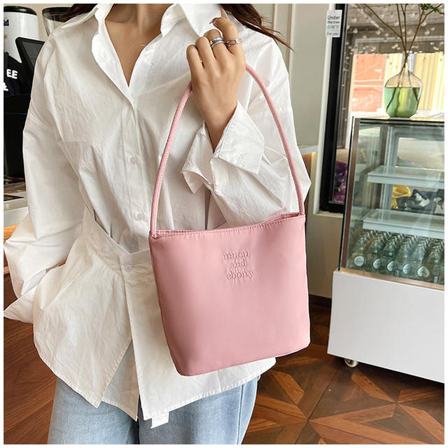 Korean-Style Dopamine Embroidered Nylon Bag Birthday Wedding Gift Bag Casual Versatile Shoulder Underarm Bucket Bag detail 7