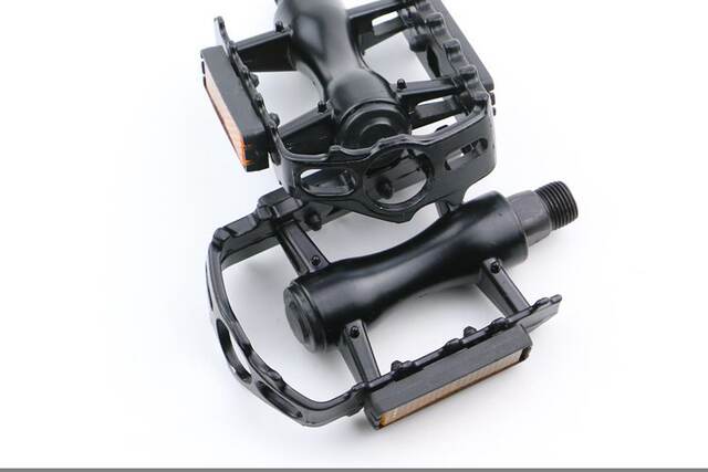 Mountain bike pedal aluminum alloy pedal non-slip pedal bicycle color pedal wholesale accessories detail 8